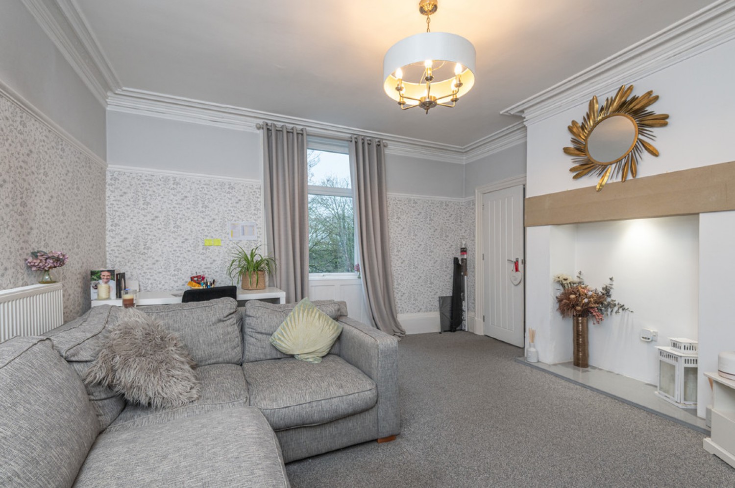 2 bedroom House in Dalton Bank Road, Colne Bridge