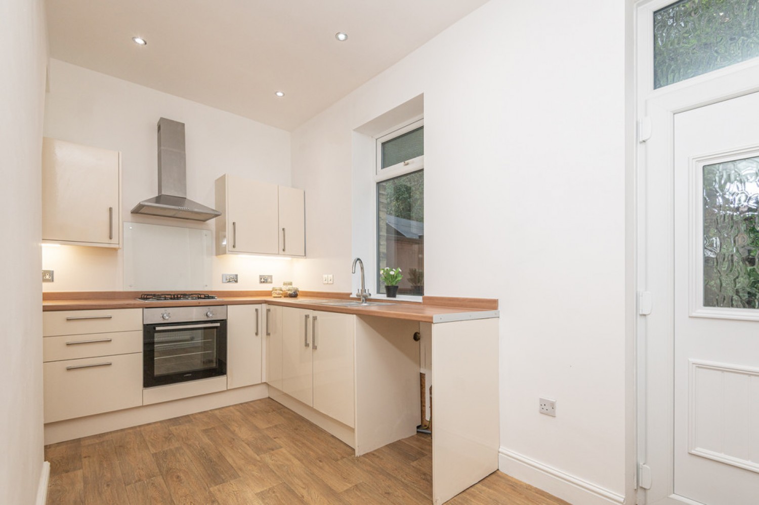 2 bedroom House for Sale Smithy Carr Lane, Brighouse