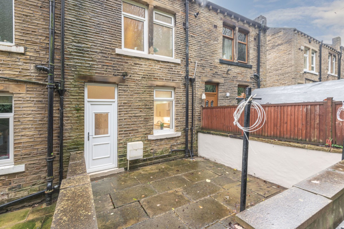 Smithy Carr Lane, Brighouse