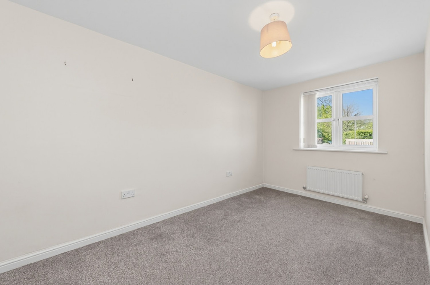 2 bedroom Flat for Sale Mereside, Waterloo