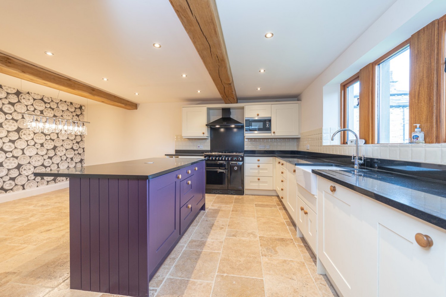 3 bedroom House for Sale Moorfield Farm, Honley