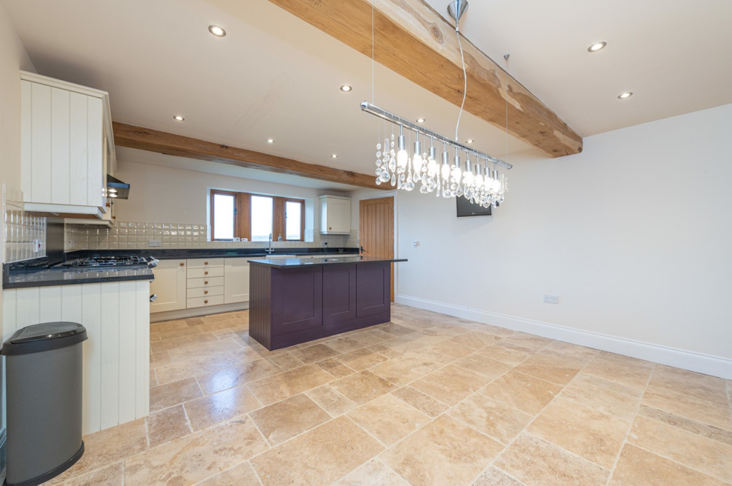 3 bedroom House for Sale Moorfield Farm, Honley