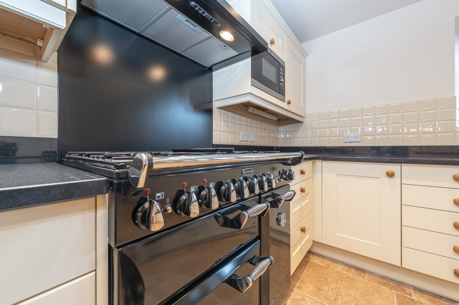 3 bedroom House for Sale Moorfield Farm, Honley