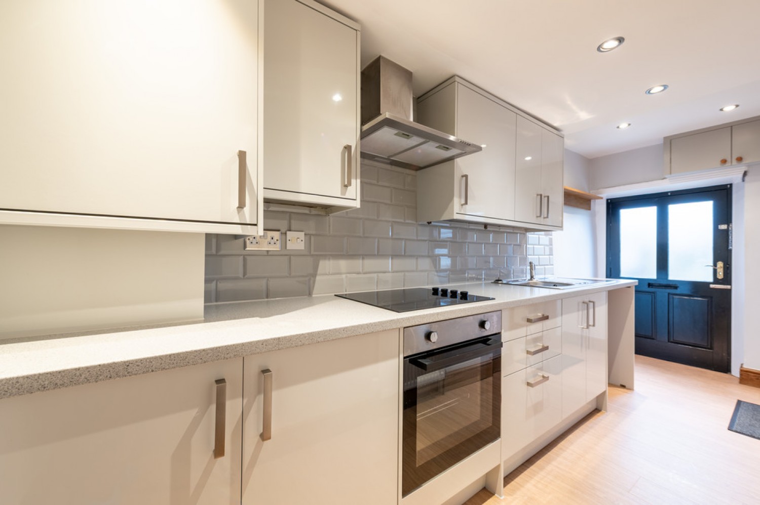 2 bedroom House in New Hey Road, Outlane