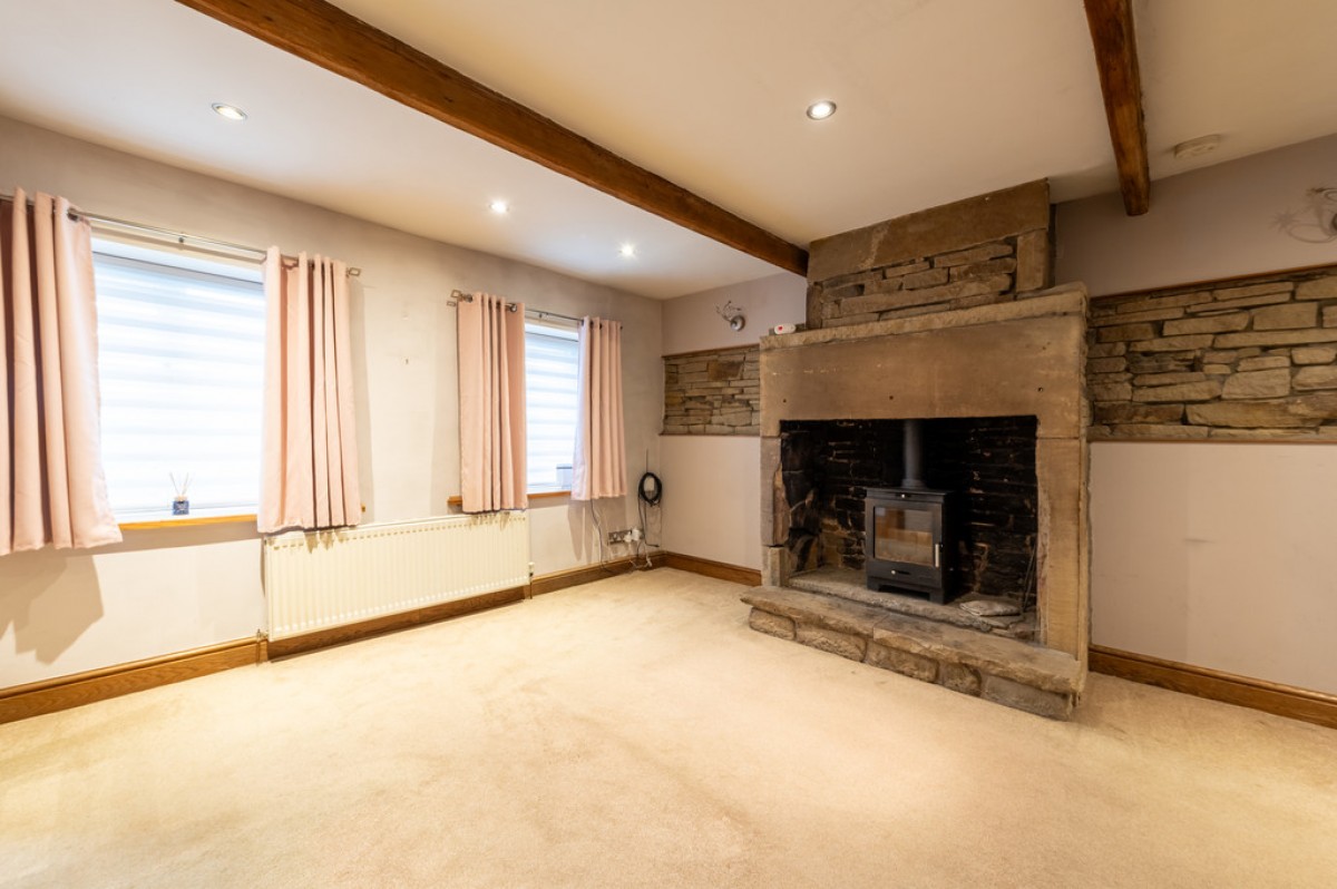 New Hey Road, Outlane