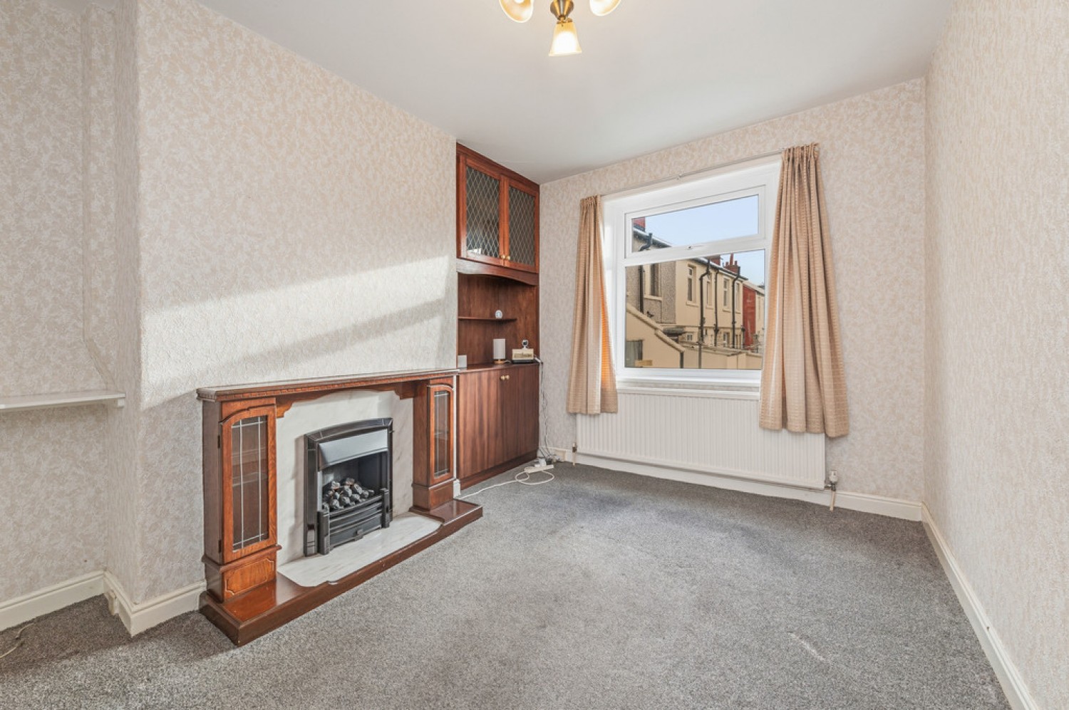 3 bedroom House in Ingfield Avenue, Dalton