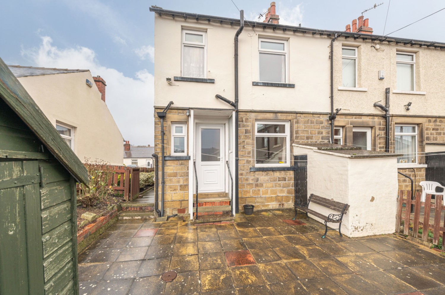 3 bedroom House in Ingfield Avenue, Dalton