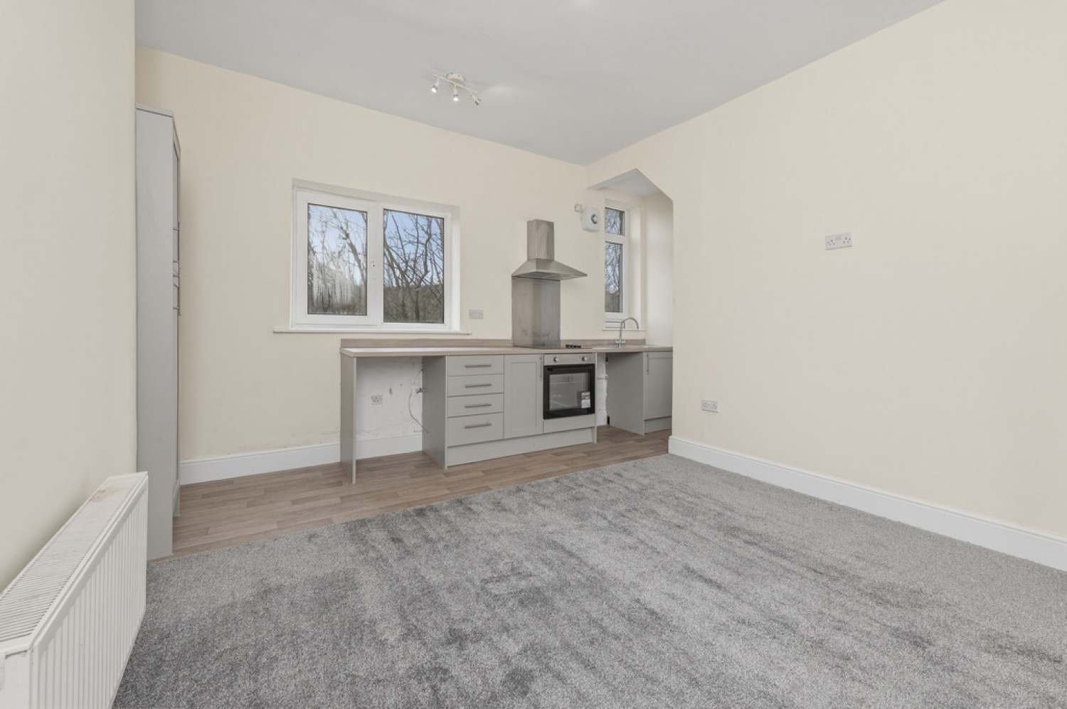 2 bedroom House for Sale Dodds Royd, Berry Brow