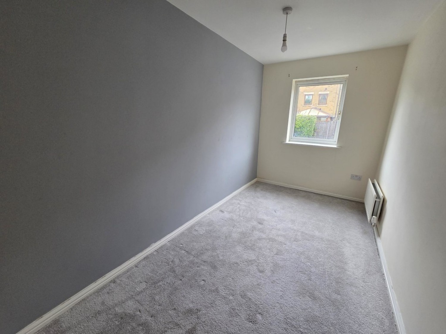 2 bedroom Flat for Letting Greenlea COurt, Dalton