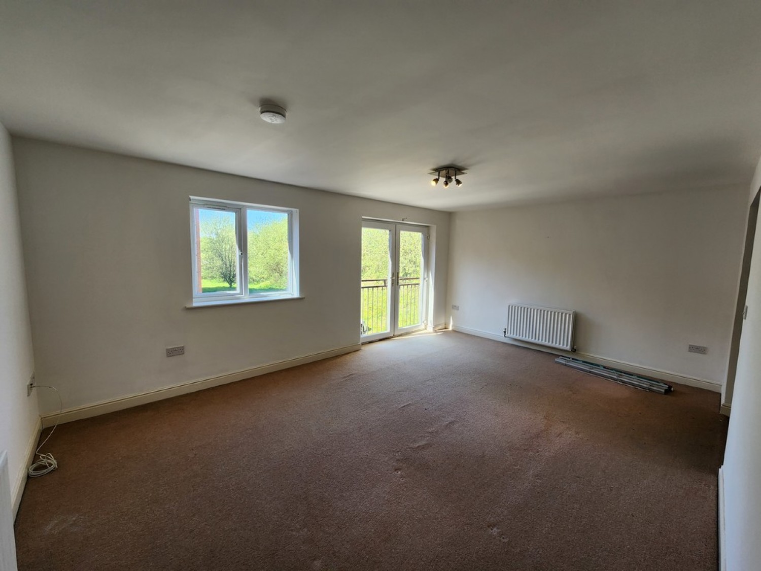 2 bedroom Flat for Letting Georgia View, Ainley Top