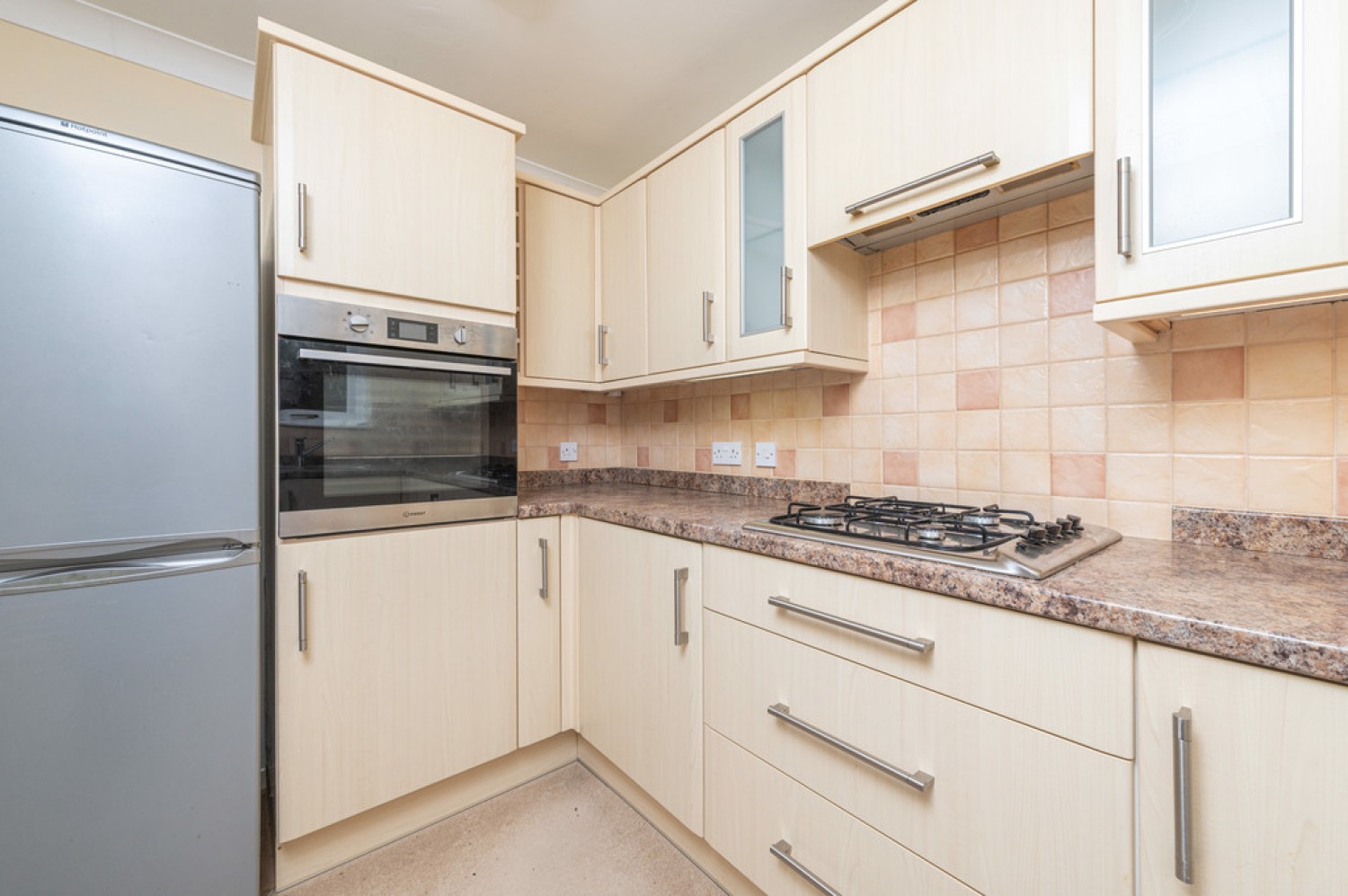 2 bedroom Bungalow for Sale St Johns Court, Lepton