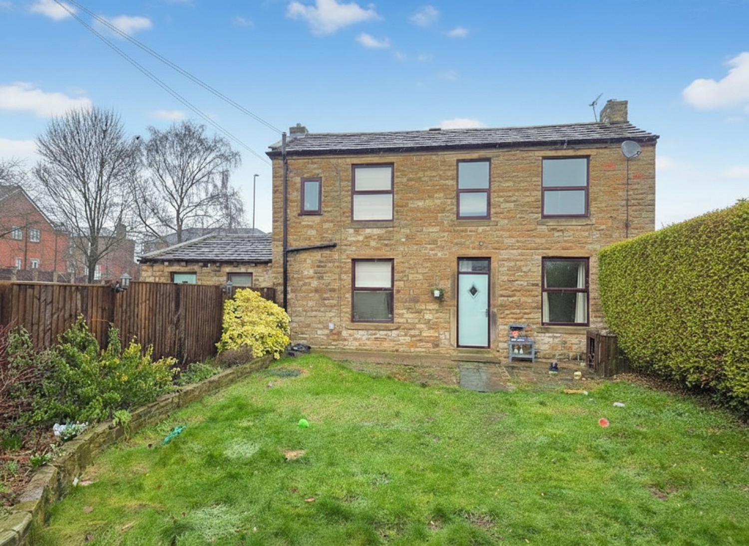 2 bedroom House for Letting Huddersfield Road, Norristhorpe