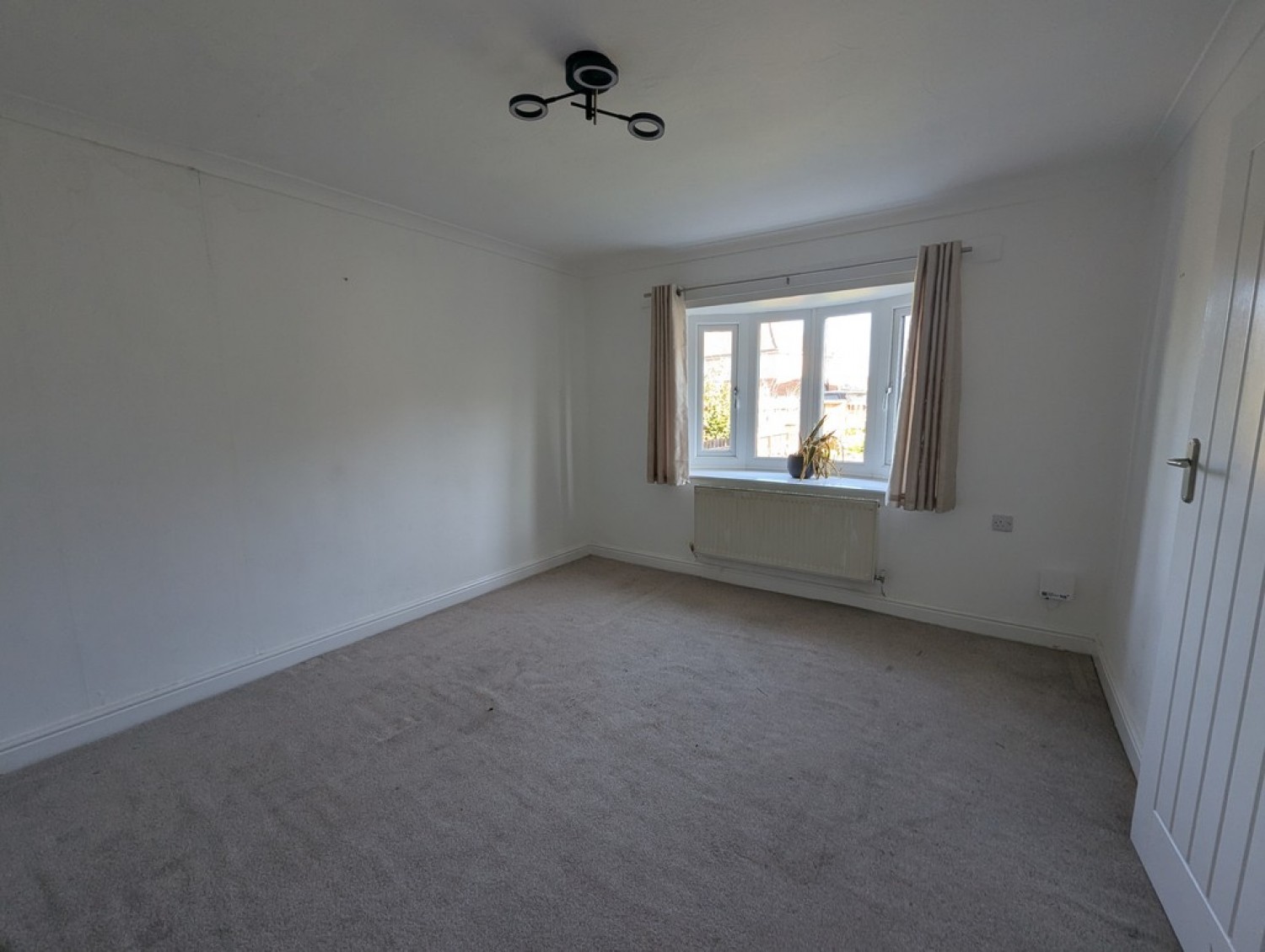 1 bedroom Bungalow for Sale Thornton Road, Brighouse