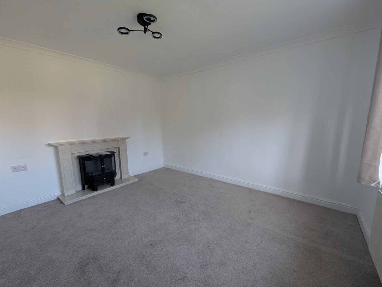 1 bedroom Bungalow for Sale Thornton Road, Brighouse