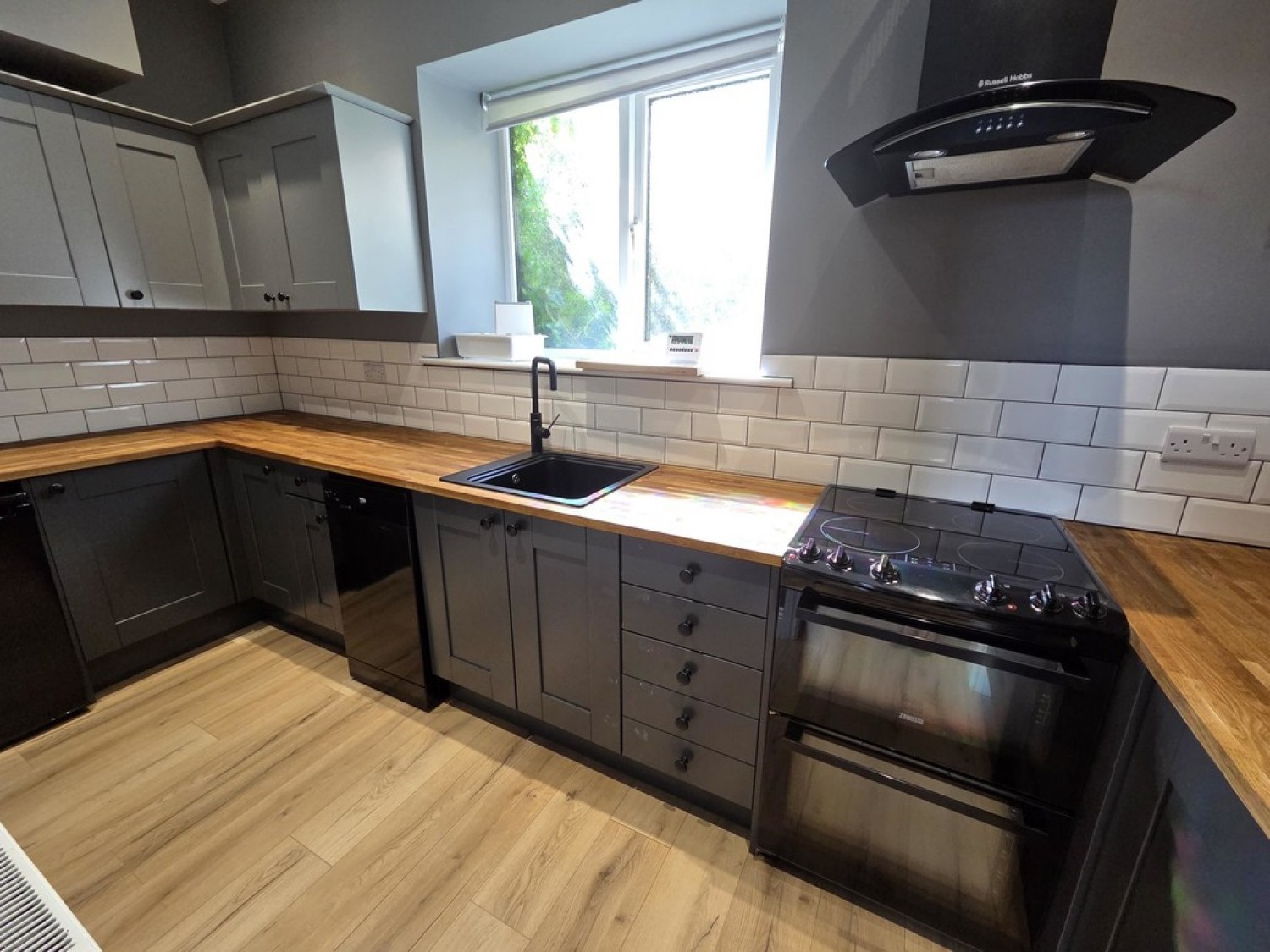 2 bedroom House for Letting Lower Wellhouse