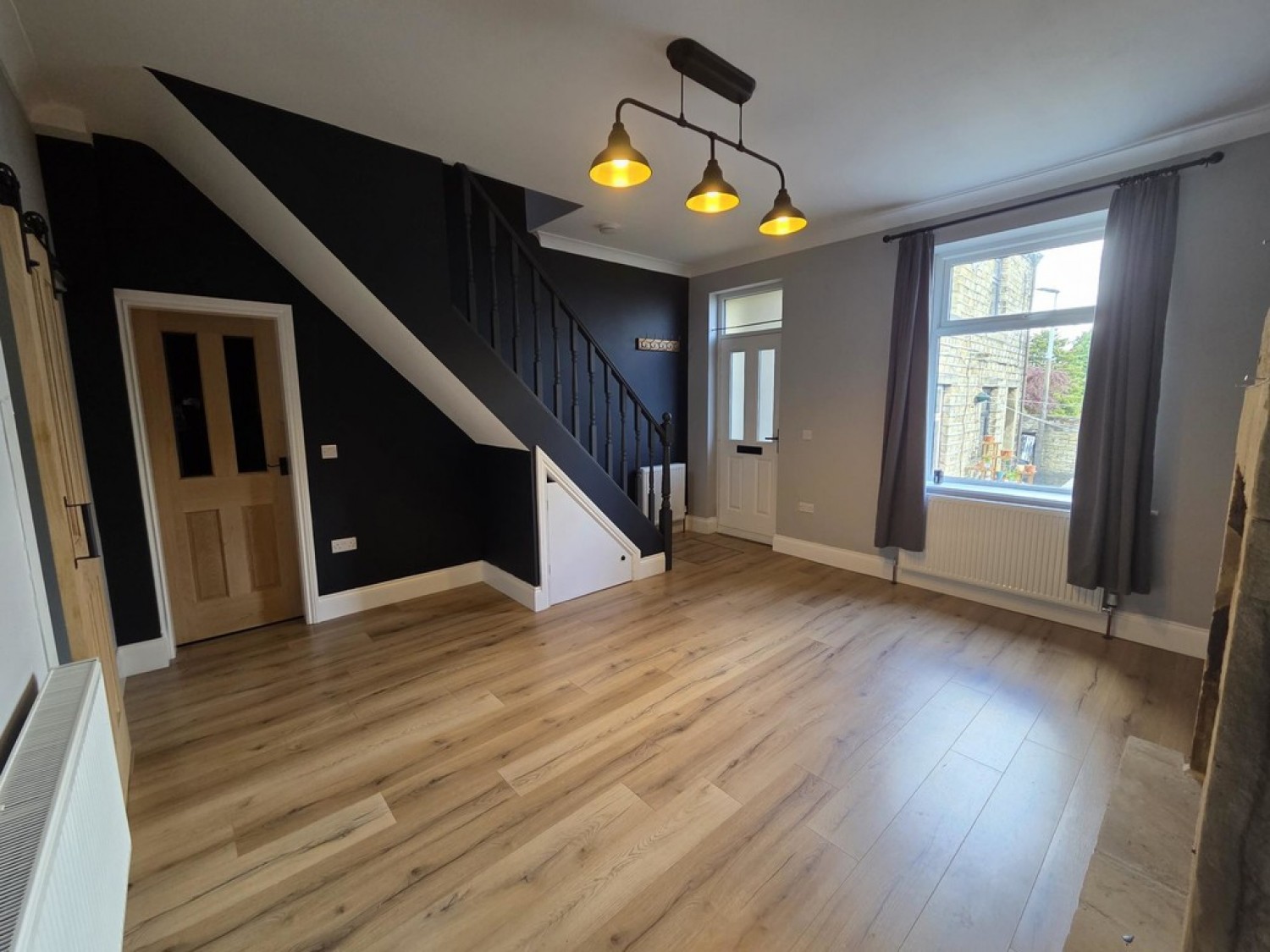 2 bedroom House for Letting Lower Wellhouse