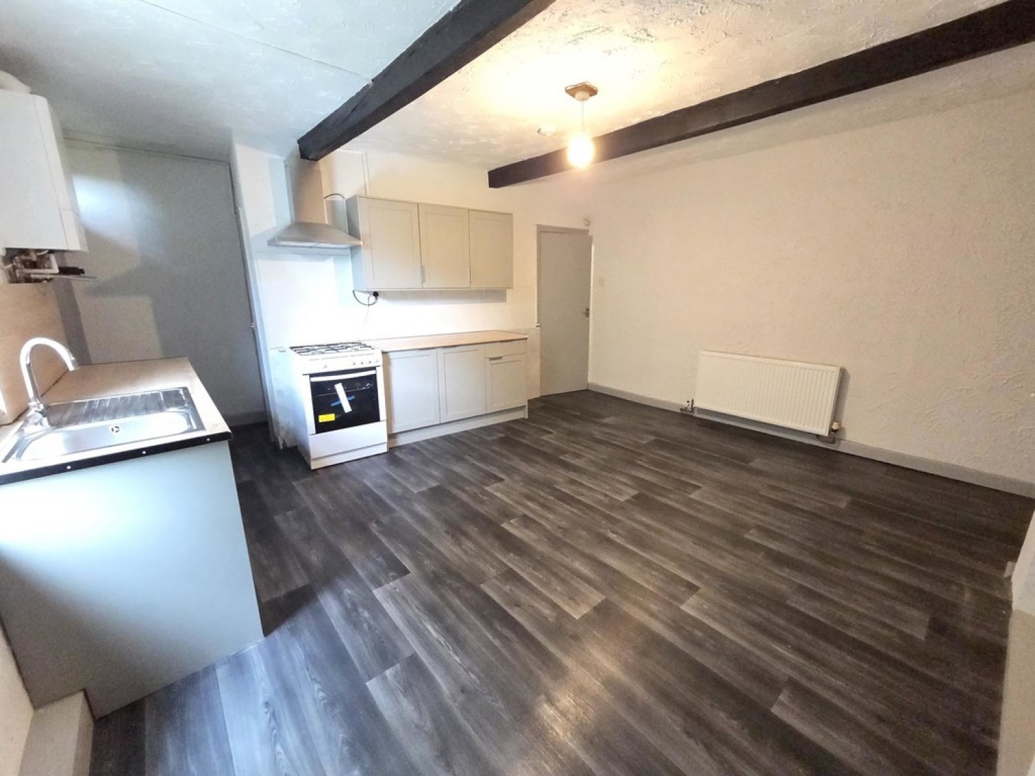 2 bedroom House for Letting Britannia Road, Huddersfield