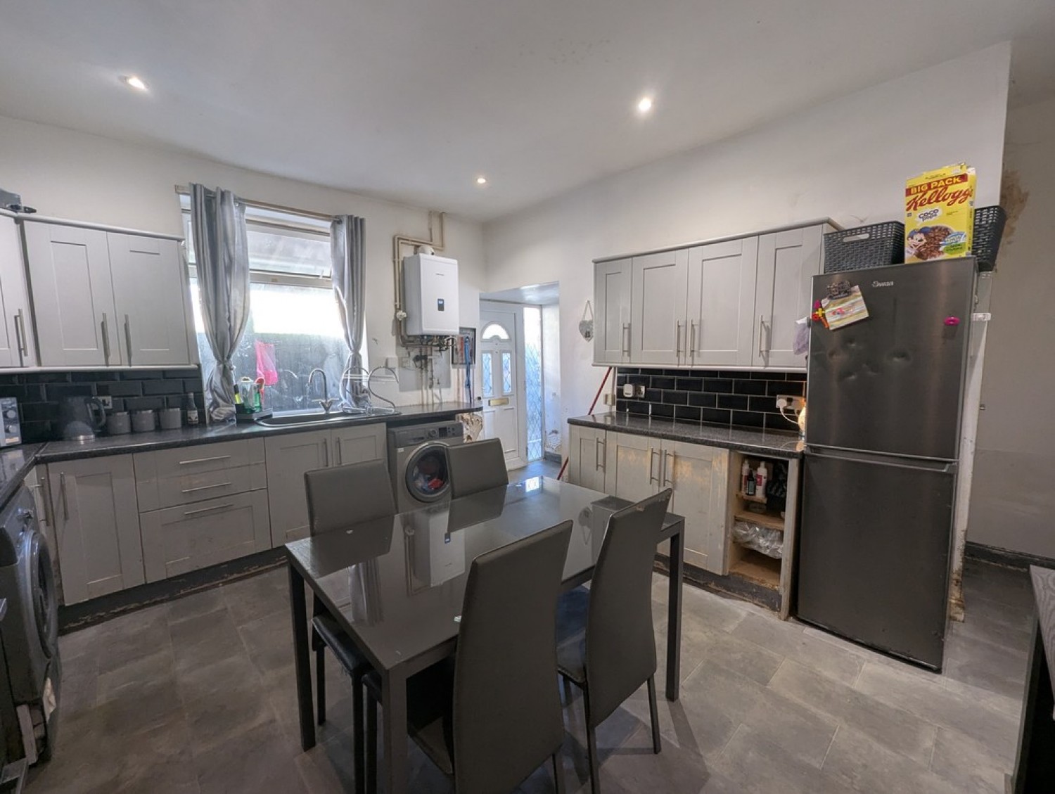 2 bedroom House for Sale Marion Street, Brighouse