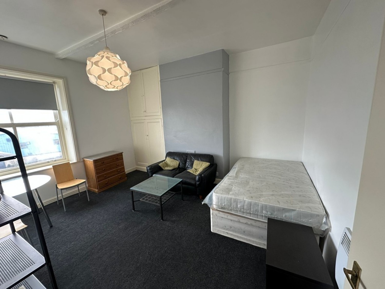 1 bedroom Flat for Letting Clare Hill, Huddersfield