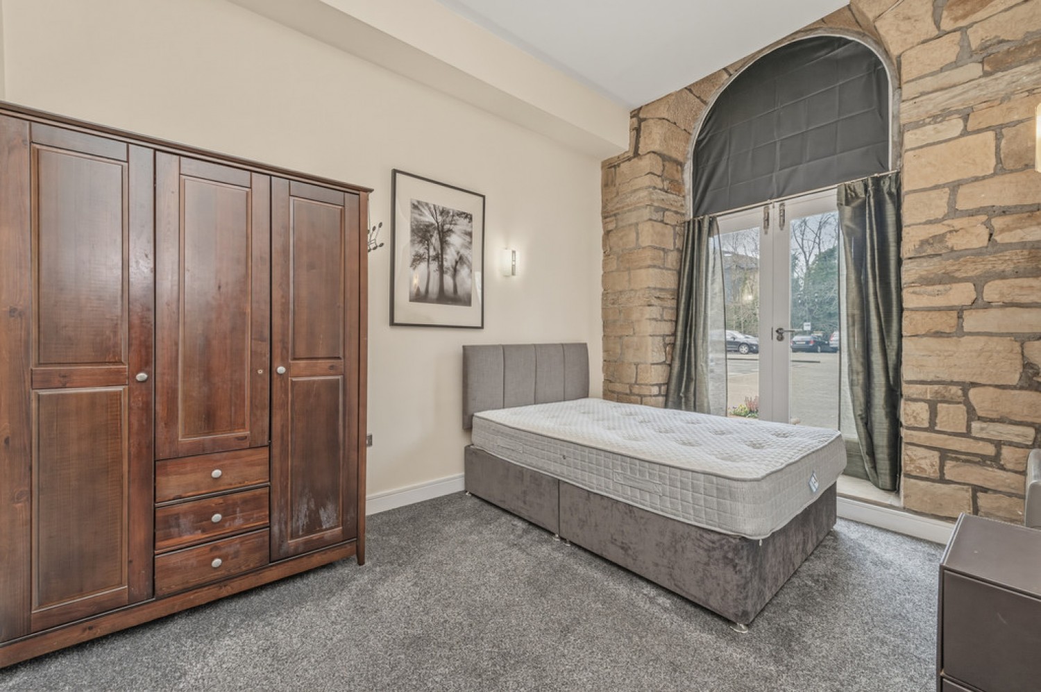 2 bedroom Flat for Sale Firth Street, Huddersfield