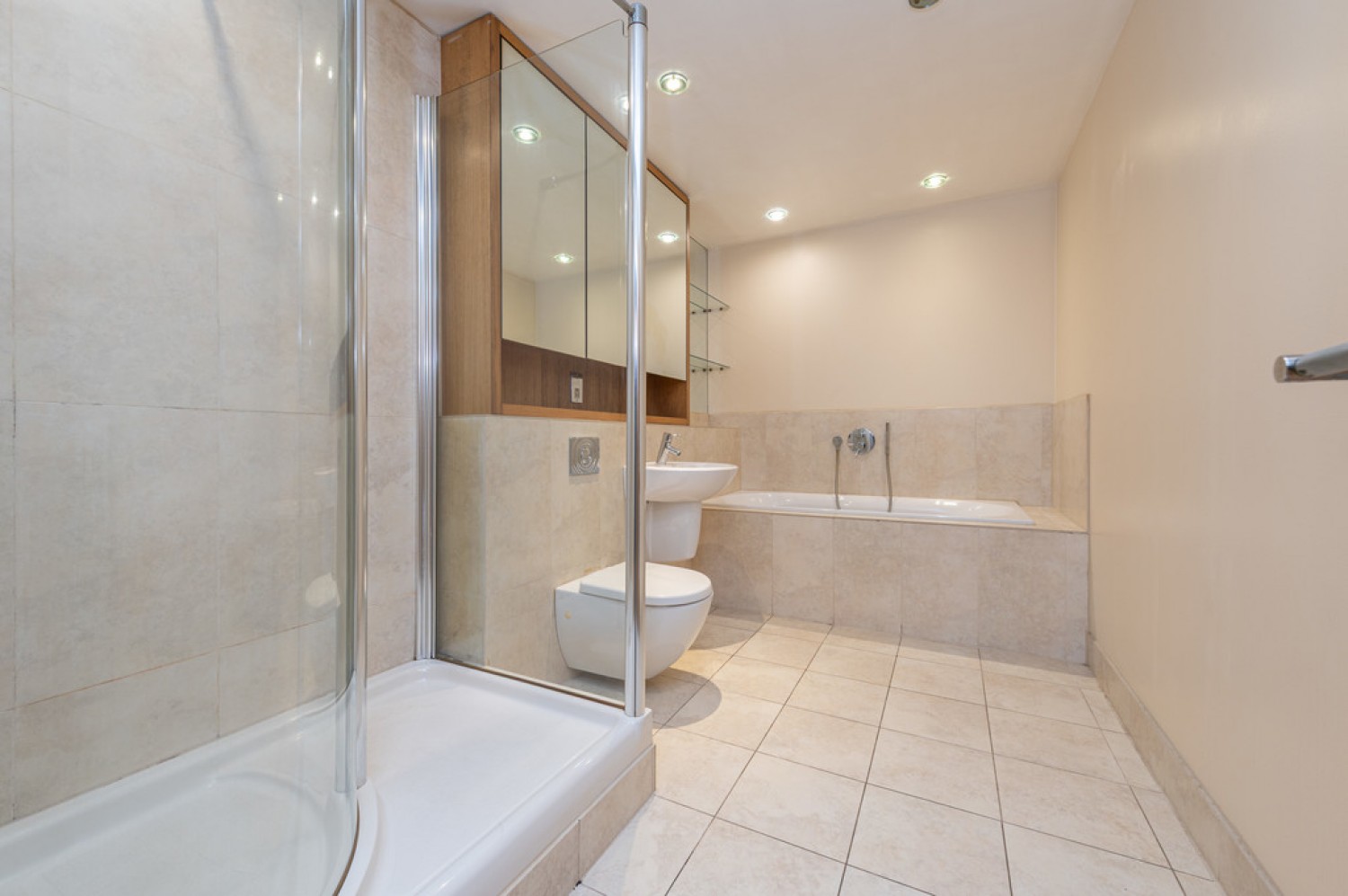 2 bedroom Flat for Sale Firth Street, Huddersfield