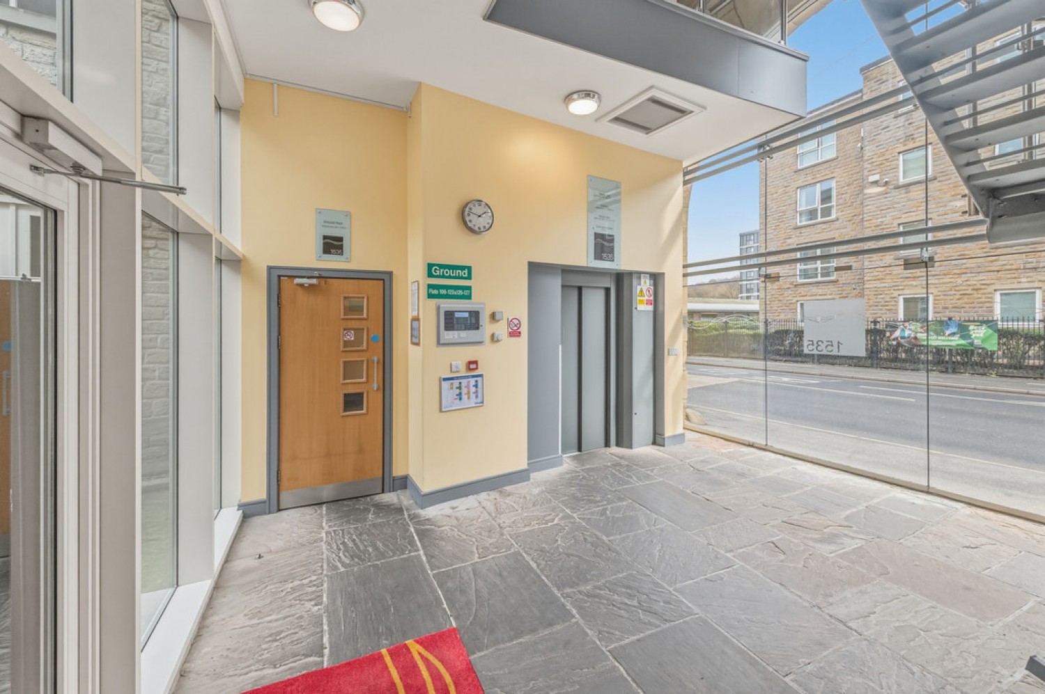 2 bedroom Flat for Sale Firth Street, Huddersfield