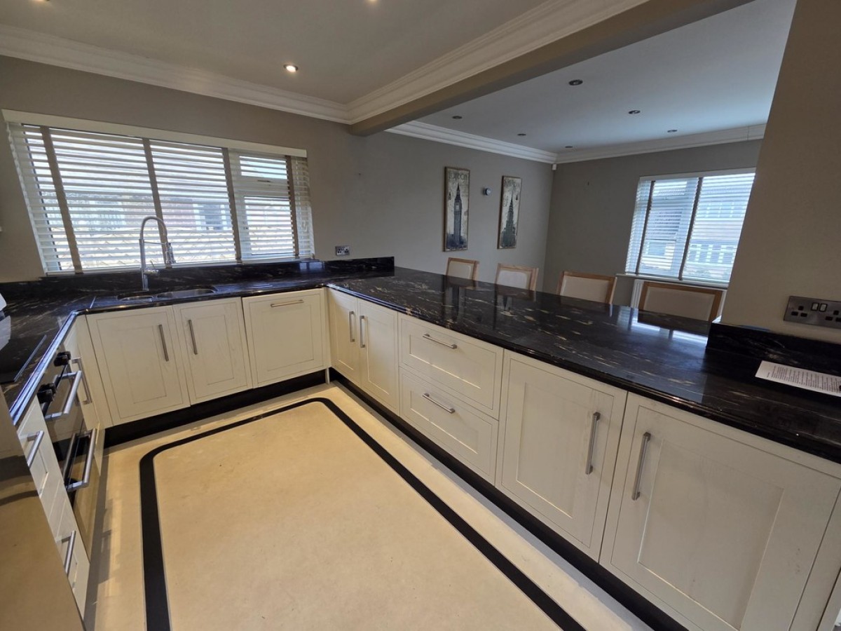 Gleneagles Way, Fixby