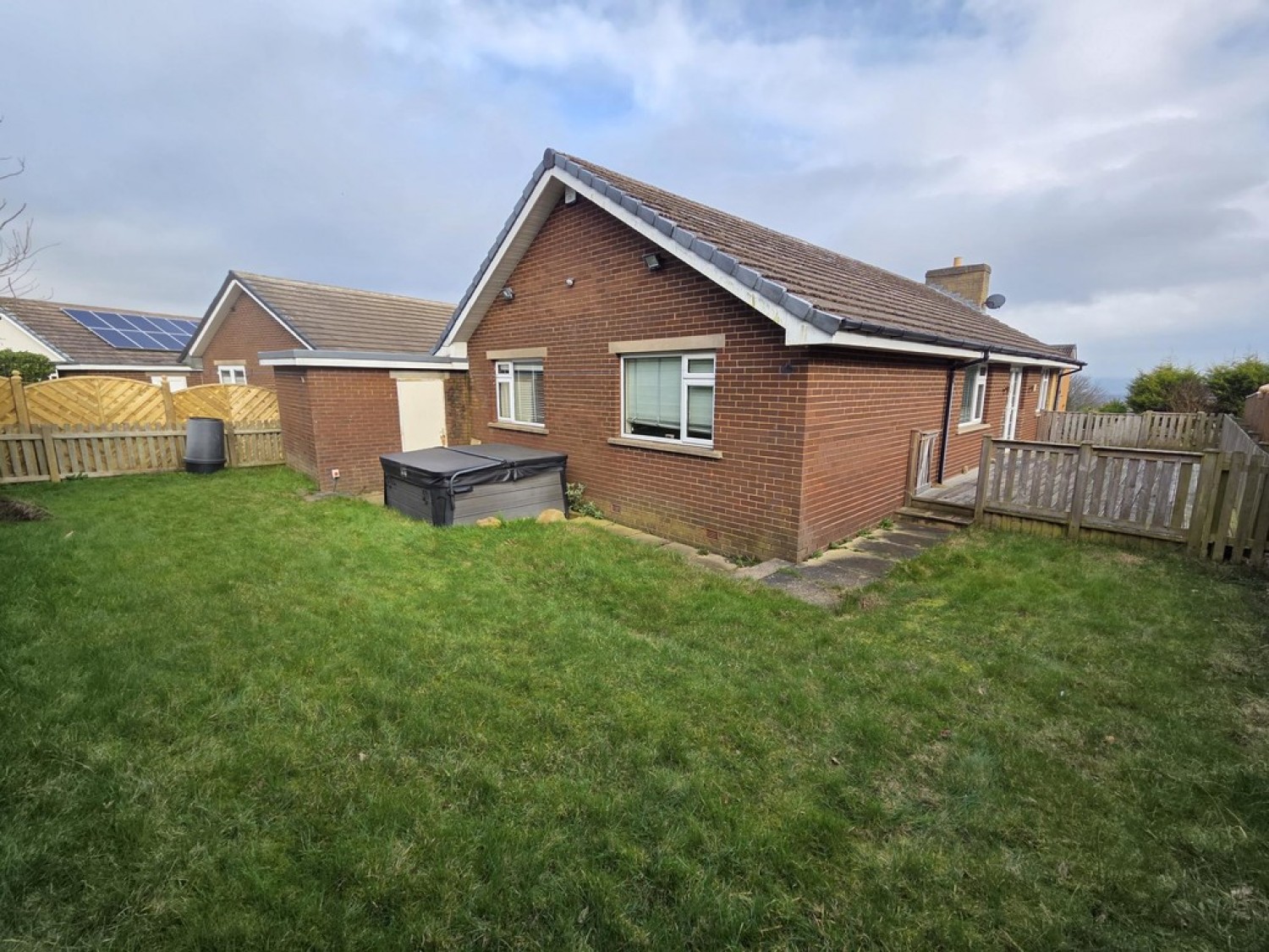 3 bedroom Bungalow for Letting Gleneagles Way, Fixby