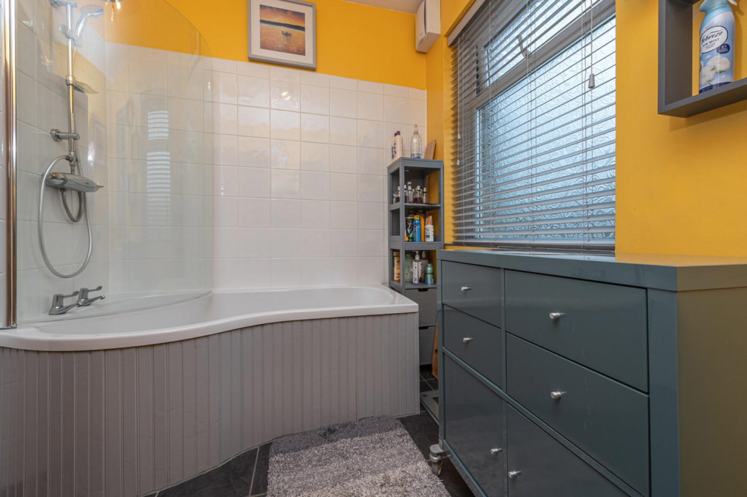 2 bedroom House for Sale West Close, Fartown