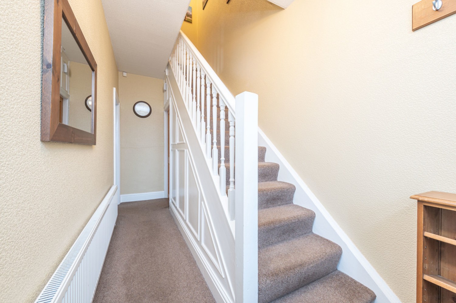 2 bedroom House for Sale West Close, Fartown