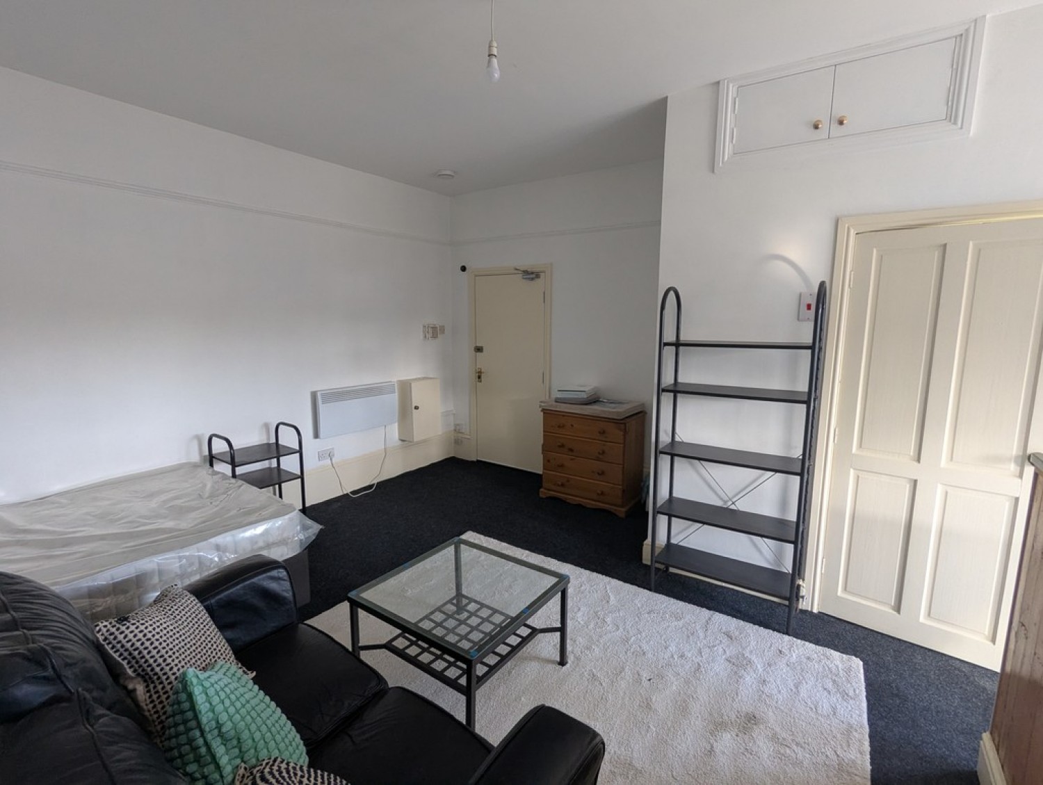 1 bedroom Flat for Letting Clare Hill, Huddersfield