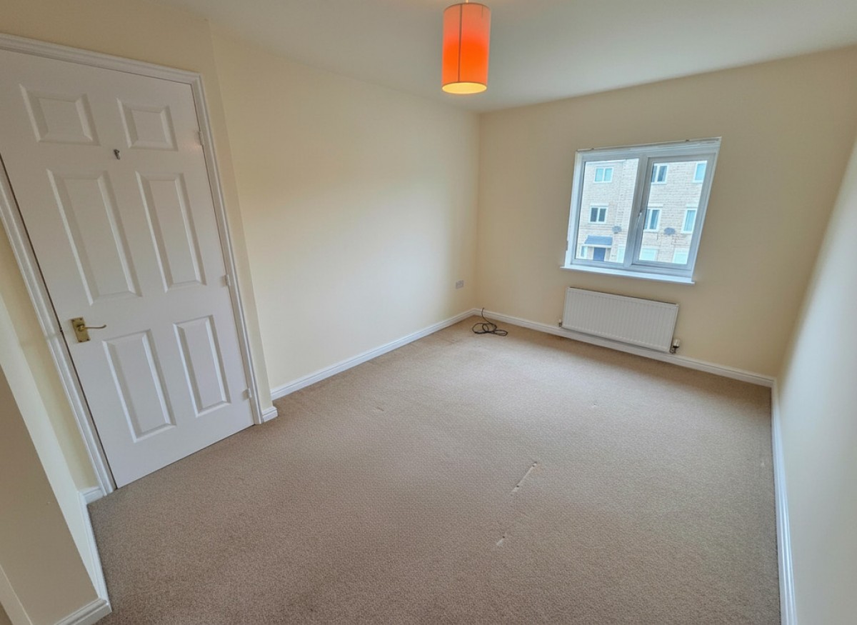 Holly bank Road, Lindley