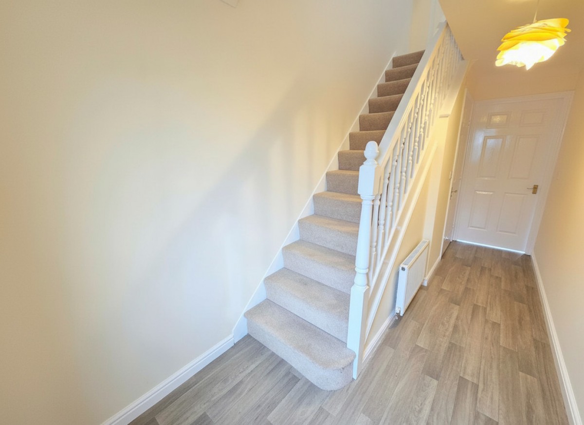 Holly bank Road, Lindley