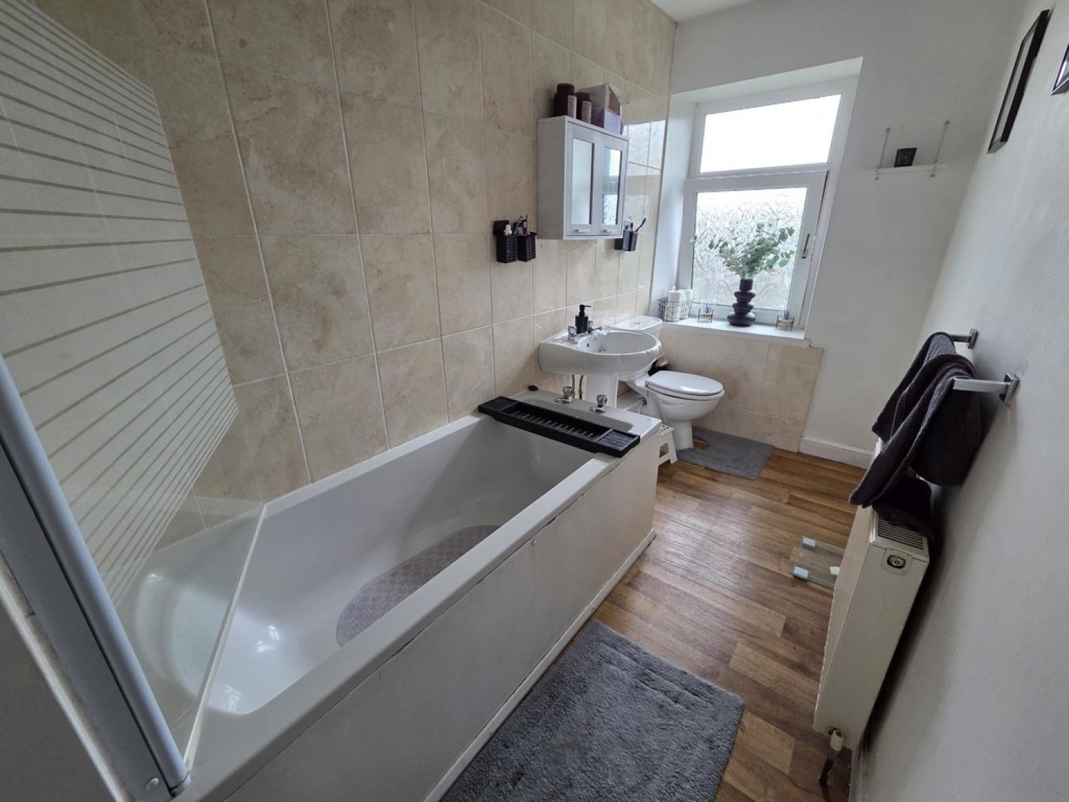 3 bedroom House for Letting Longwood Road, Paddock