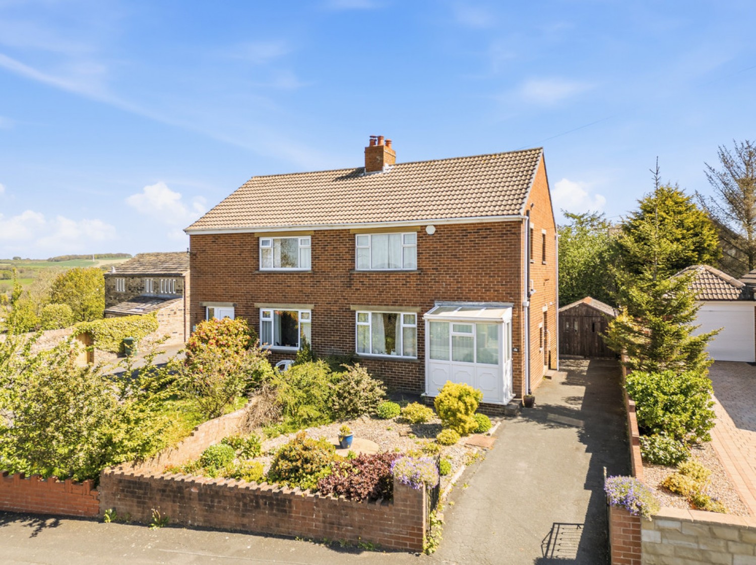 3 bedroom House for Sale Turnshaws Avenue, Kirkburton