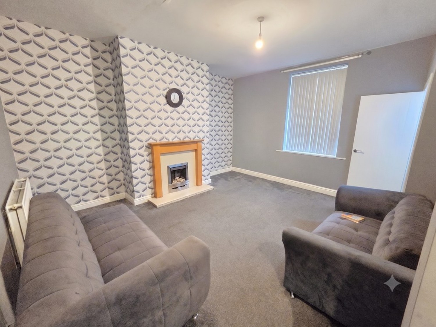 2 bedroom House for Letting Dorset Street, Birkby