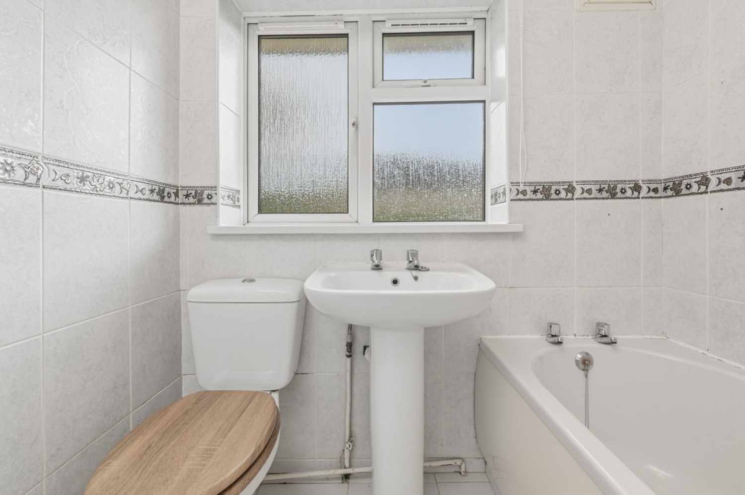 3 bedroom House for Sale Sandene Avenue, Huddersfield