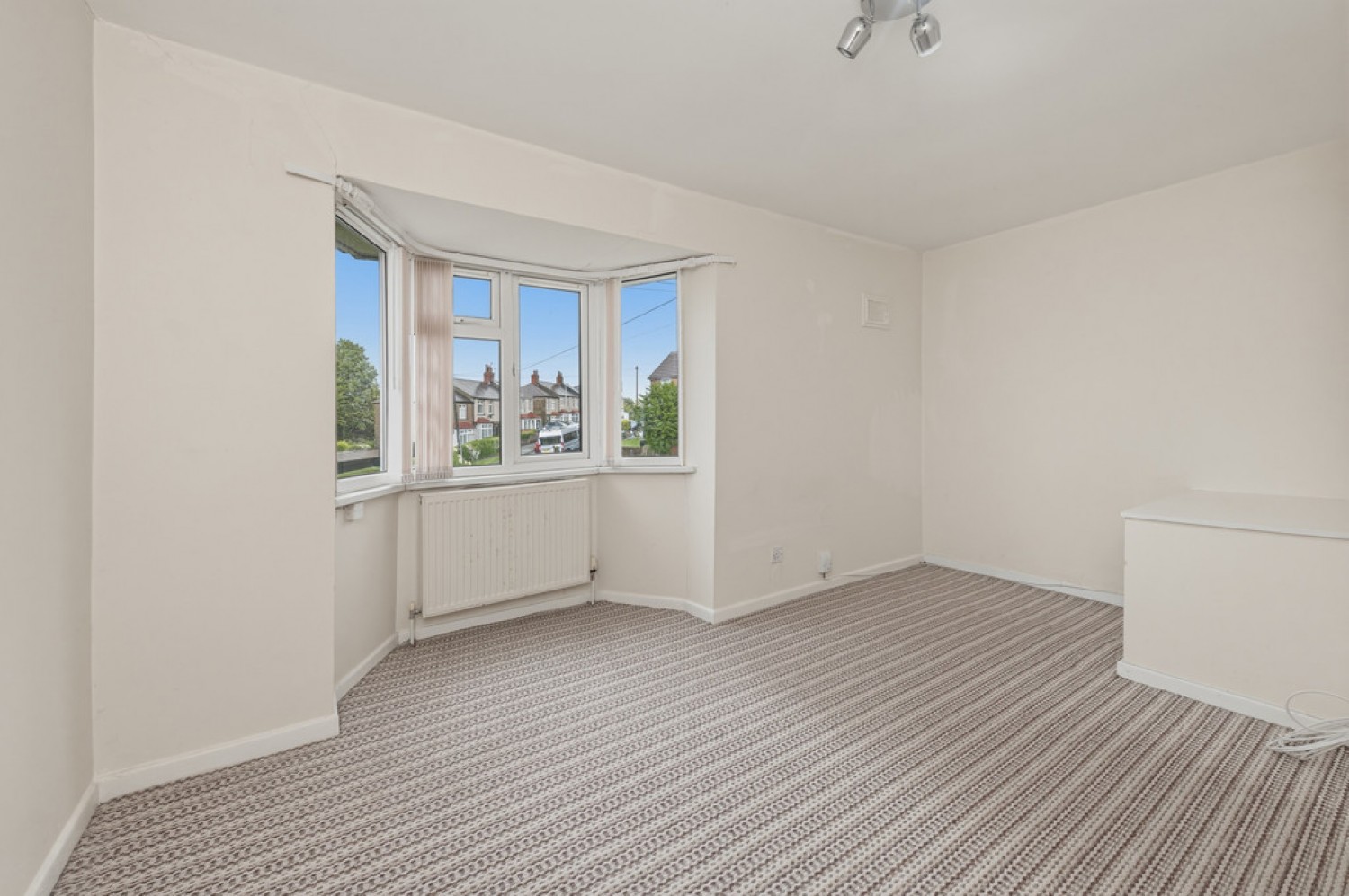 3 bedroom House for Sale Sandene Avenue, Huddersfield