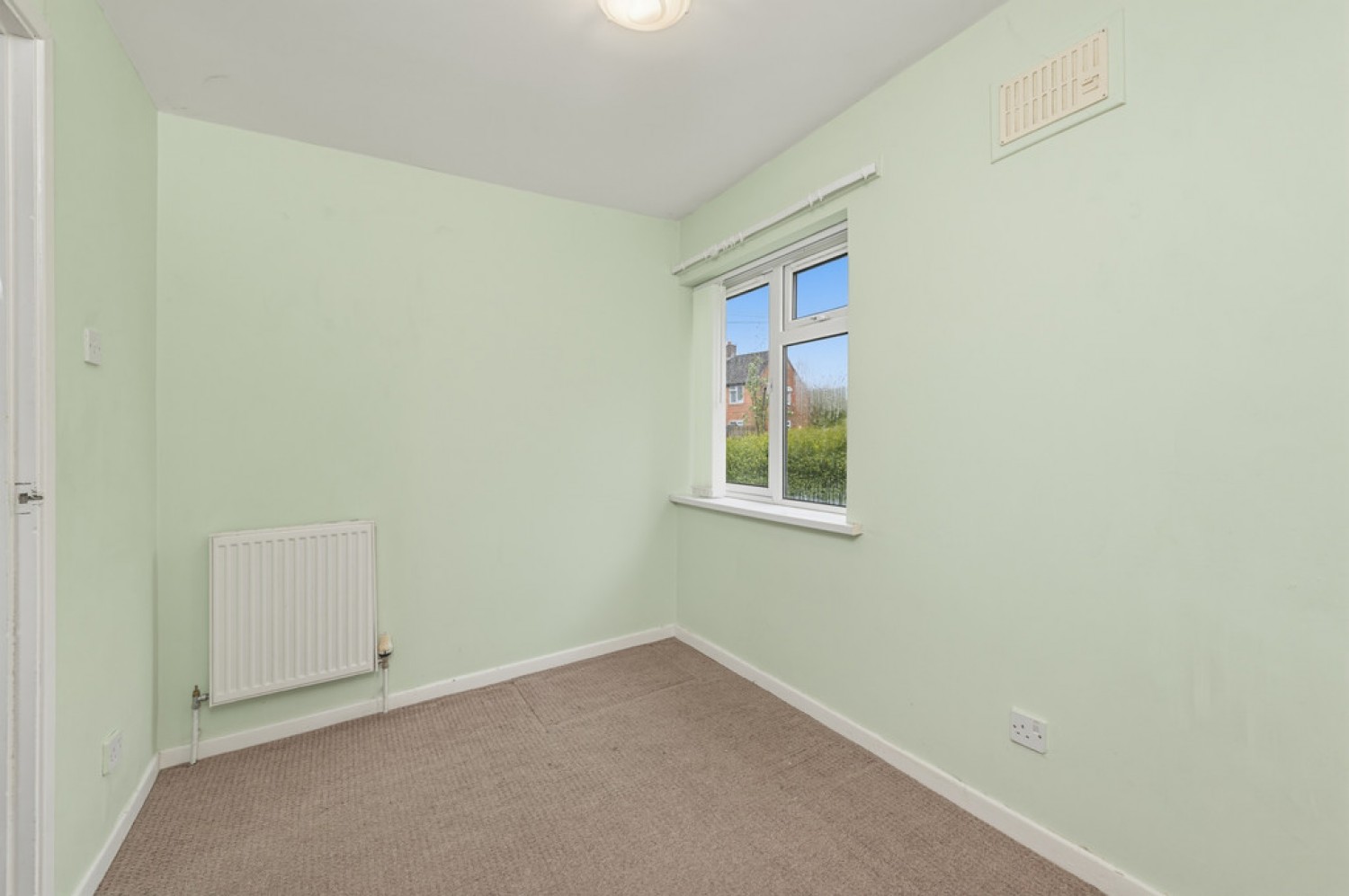 3 bedroom House for Sale Sandene Avenue, Huddersfield