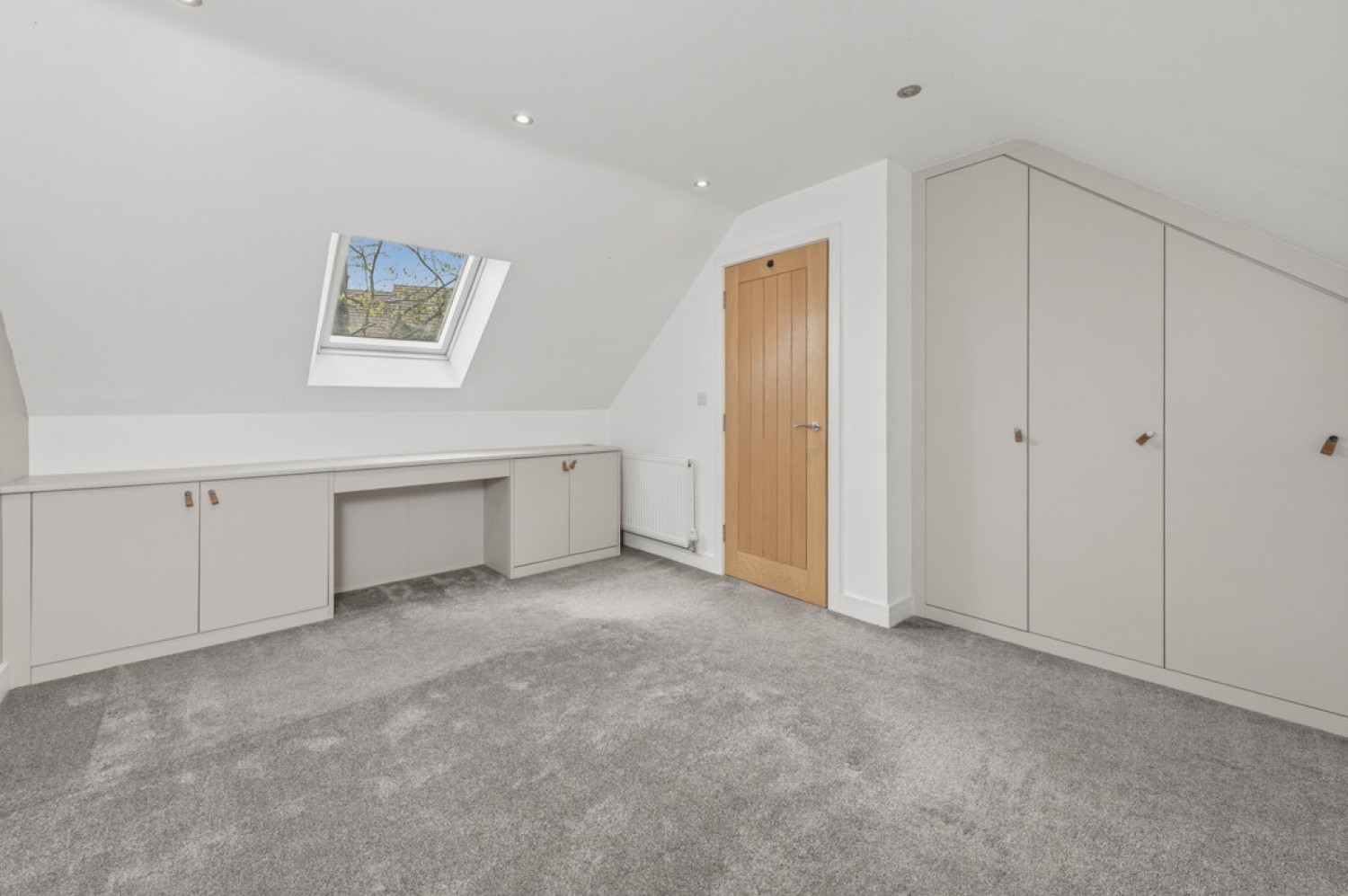 5 bedroom House for Sale Brighouse, Huddersfield