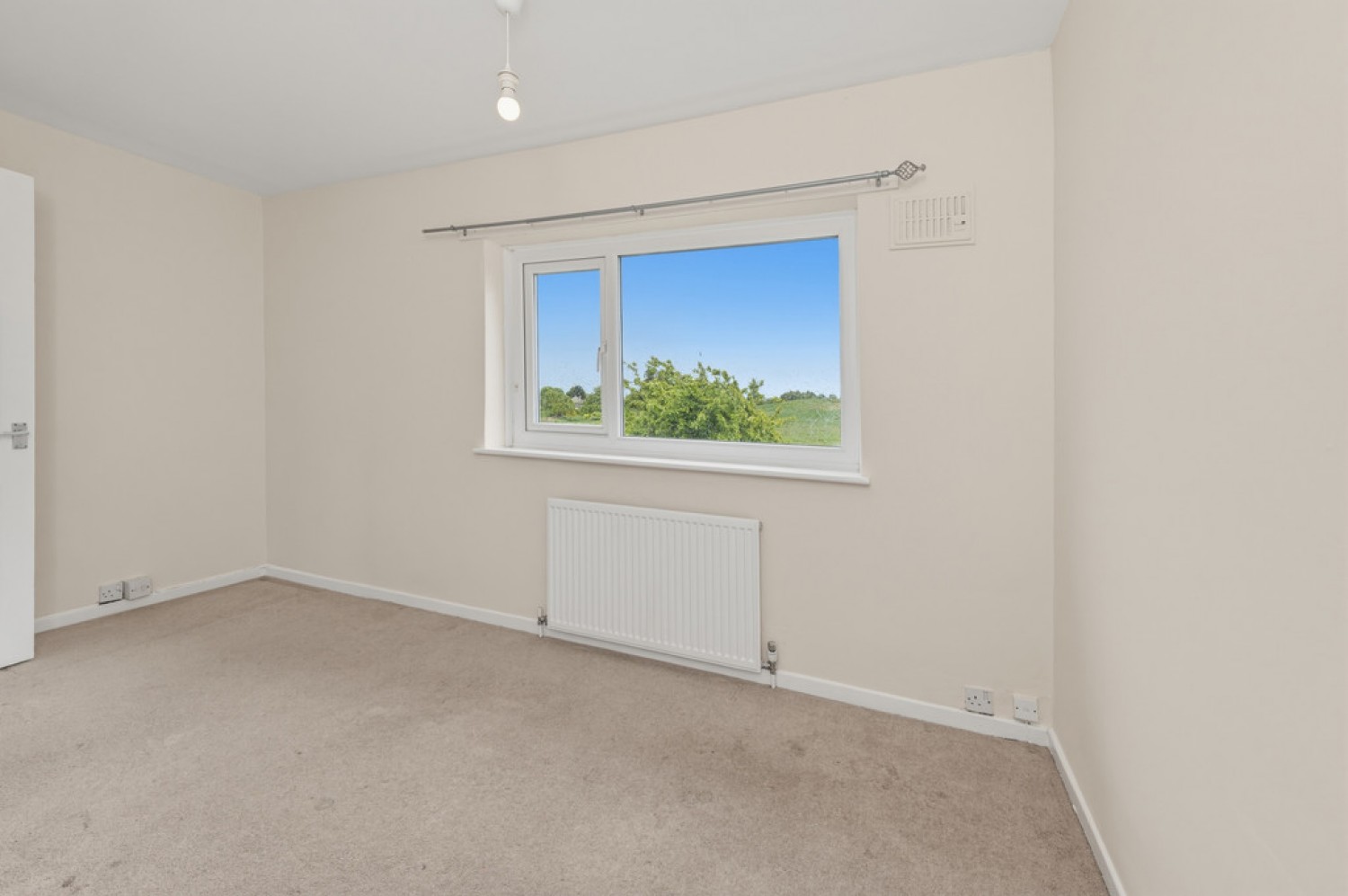 3 bedroom House for Sale Sandene Avenue, Crosland Moor