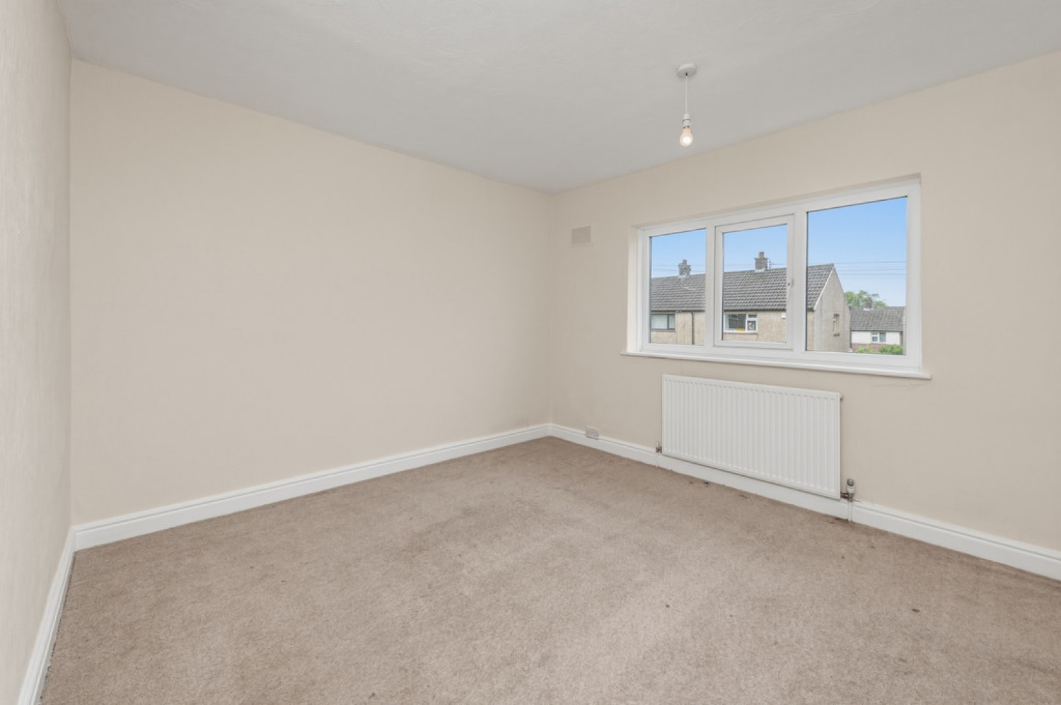 3 bedroom House for Sale Sandene Avenue, Crosland Moor