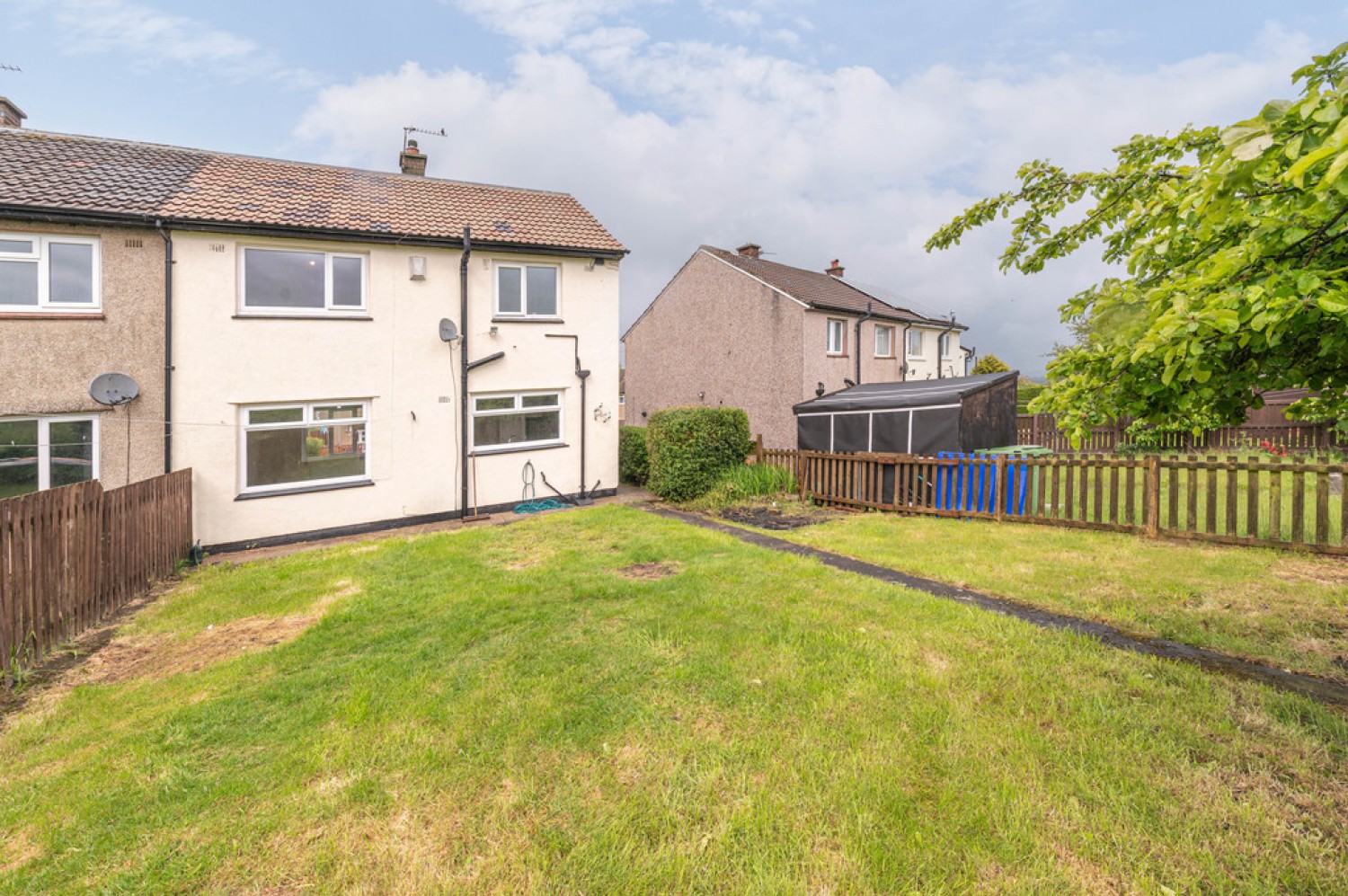 3 bedroom House for Sale Sandene Avenue, Crosland Moor