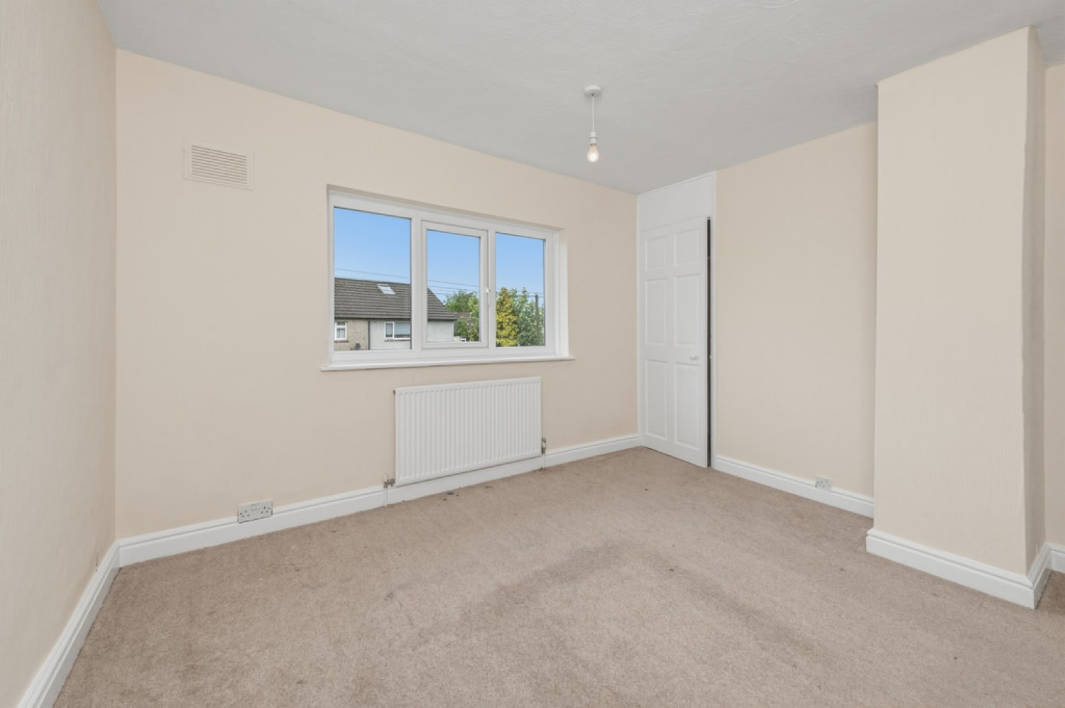 3 bedroom House for Sale Sandene Avenue, Crosland Moor