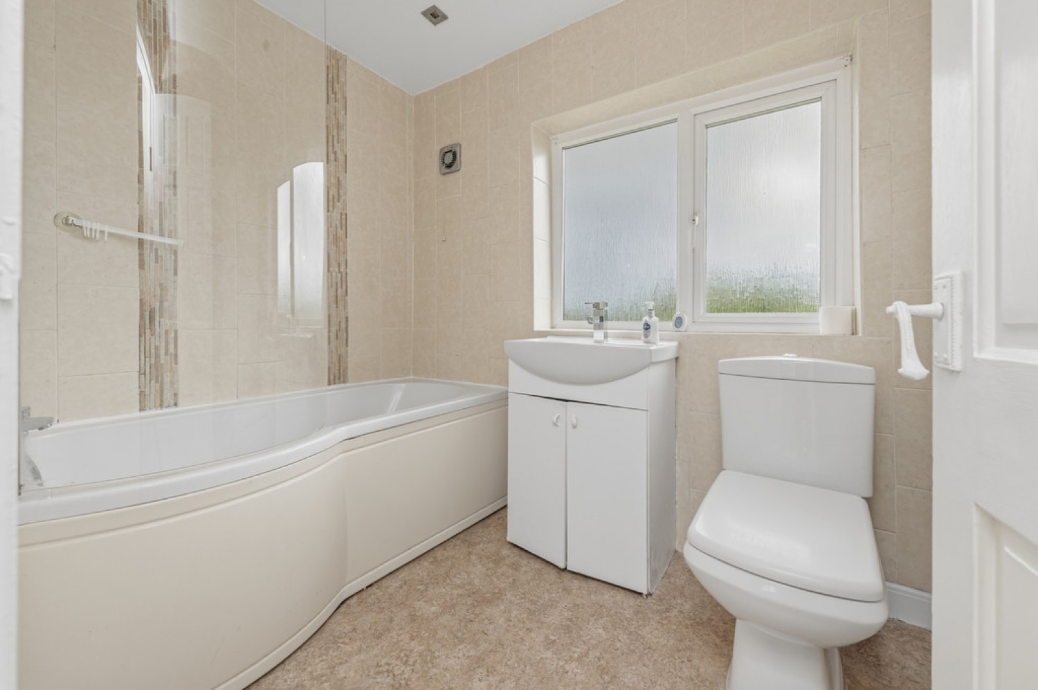 3 bedroom House for Sale Sandene Avenue, Crosland Moor
