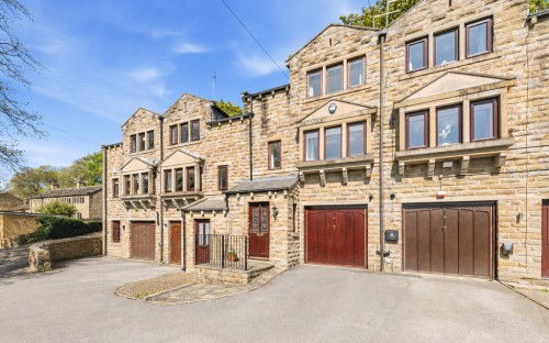Springfield Lane, Kirkburton