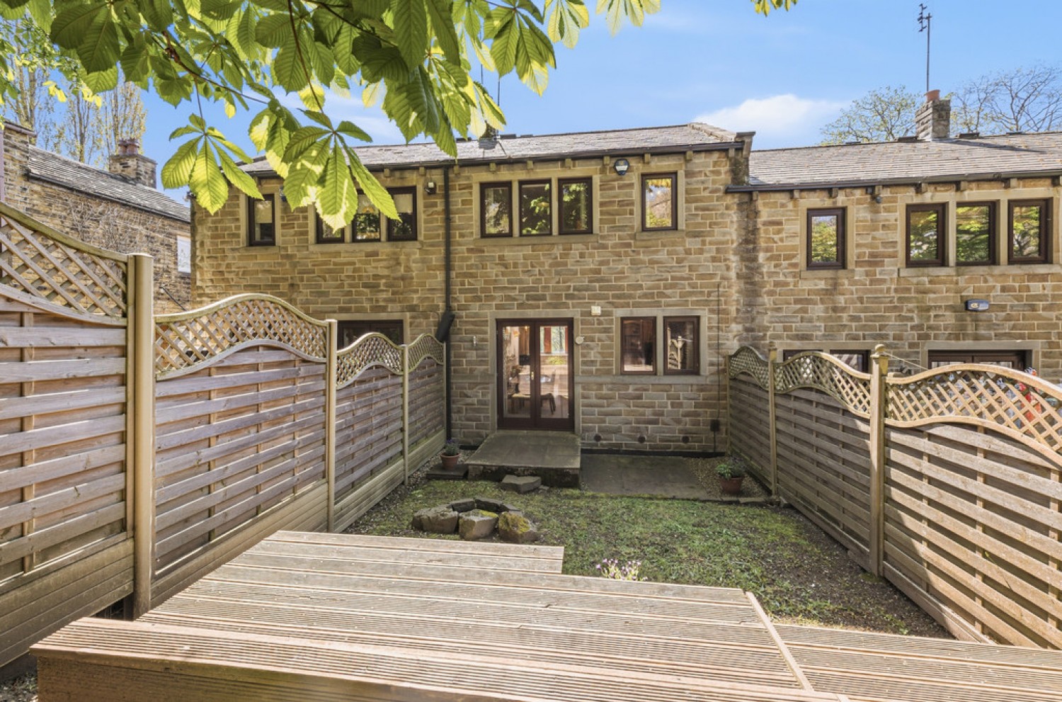 3 bedroom House for Sale Springfield Lane, Kirkburton
