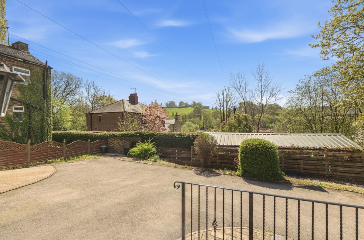Springfield Lane, Kirkburton