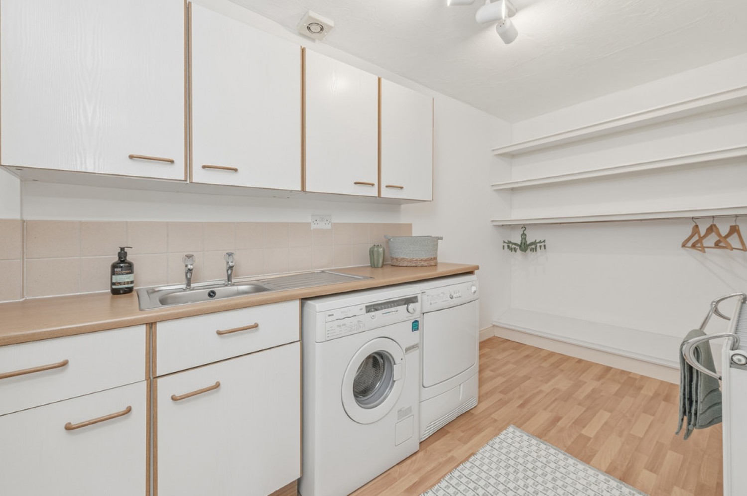3 bedroom House for Sale Springfield Lane, Kirkburton