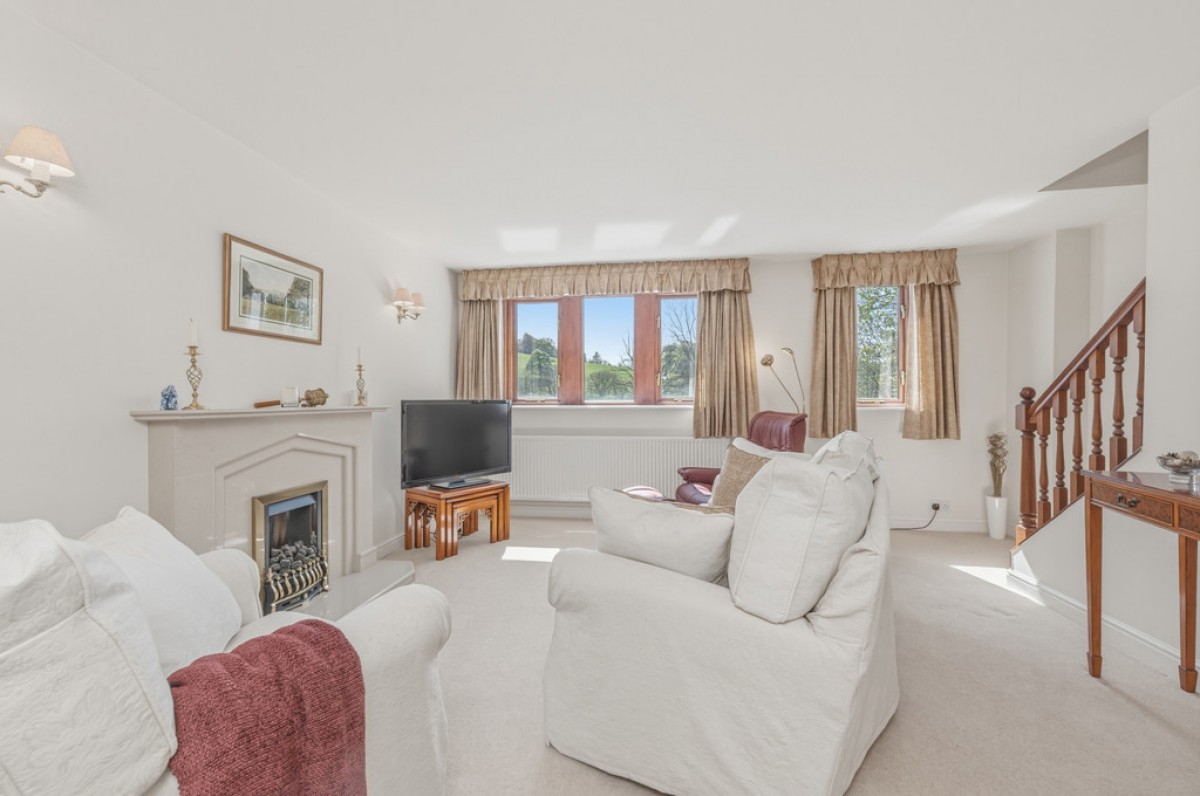Springfield Lane, Kirkburton